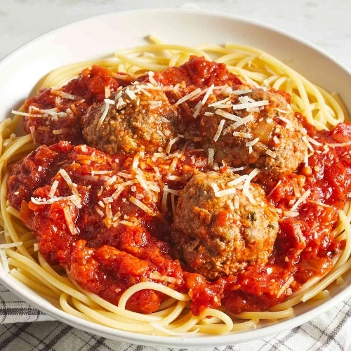 Spaghetti w/ Meatballs (Beef)